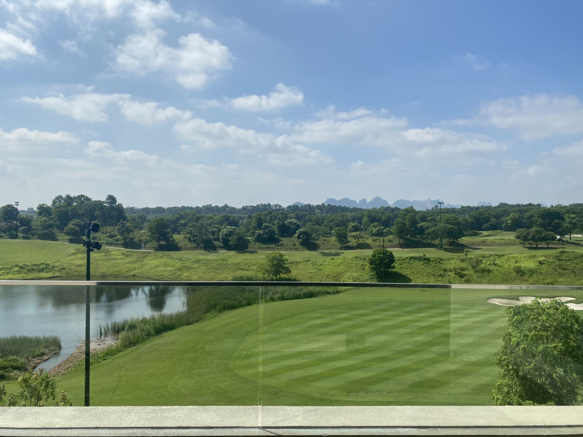 Bán biệt thự sân golf Skylake Resort &amp; Villas