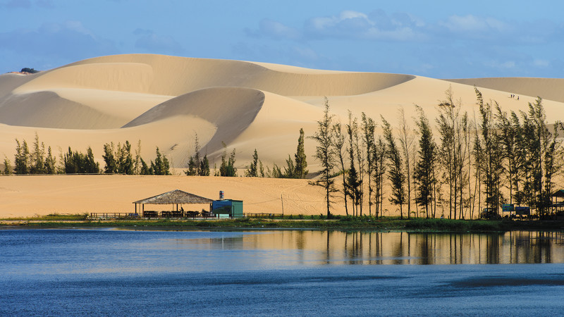 Báo cáo tổng hợp thông tin thị trường du lịch Phan Thiết năm 2021