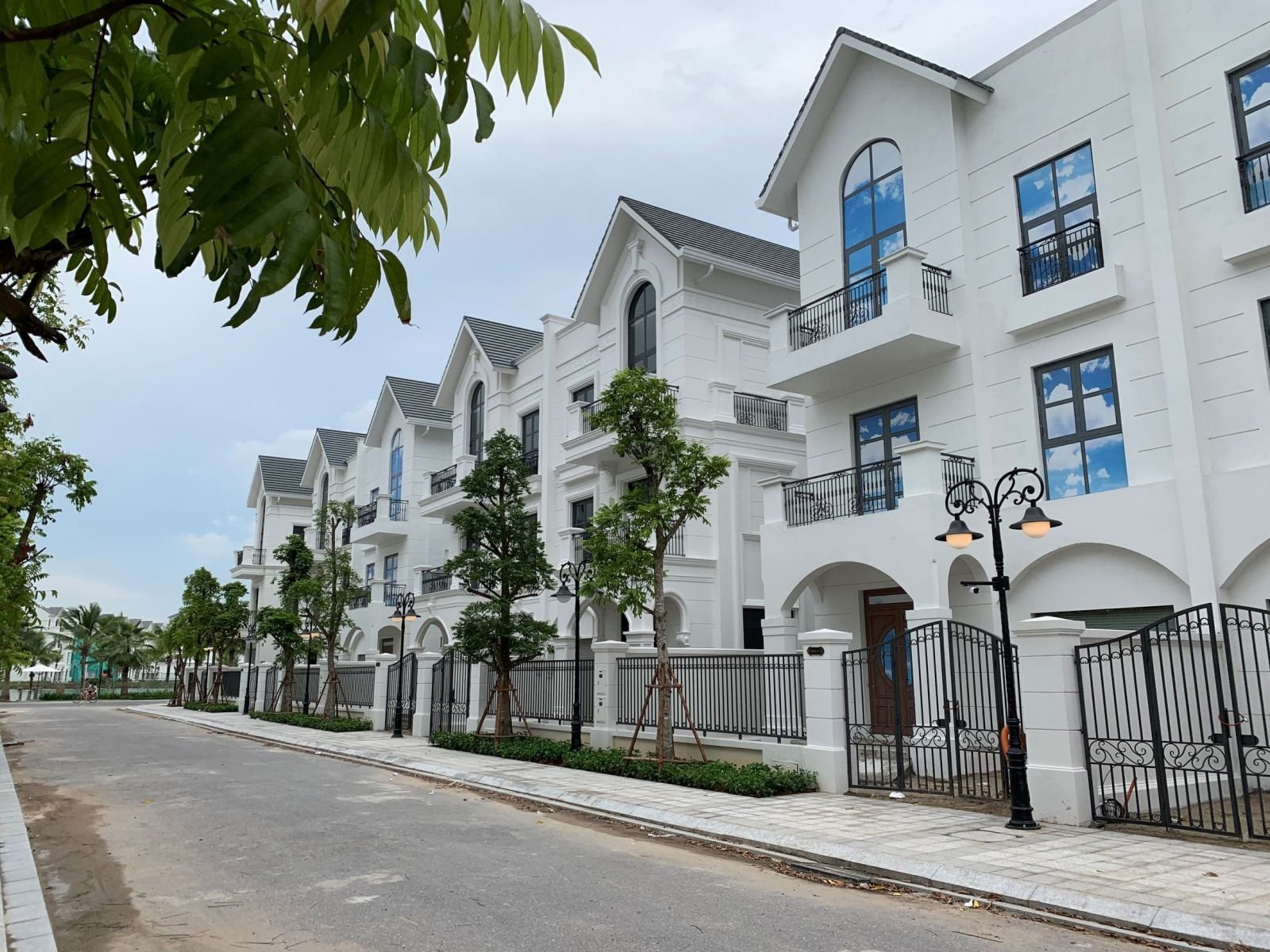Biệt Thự Song Lập Vinhomes Ocean Park 2: Thiên Đường Nghỉ Dưỡng Đẳng Cấp