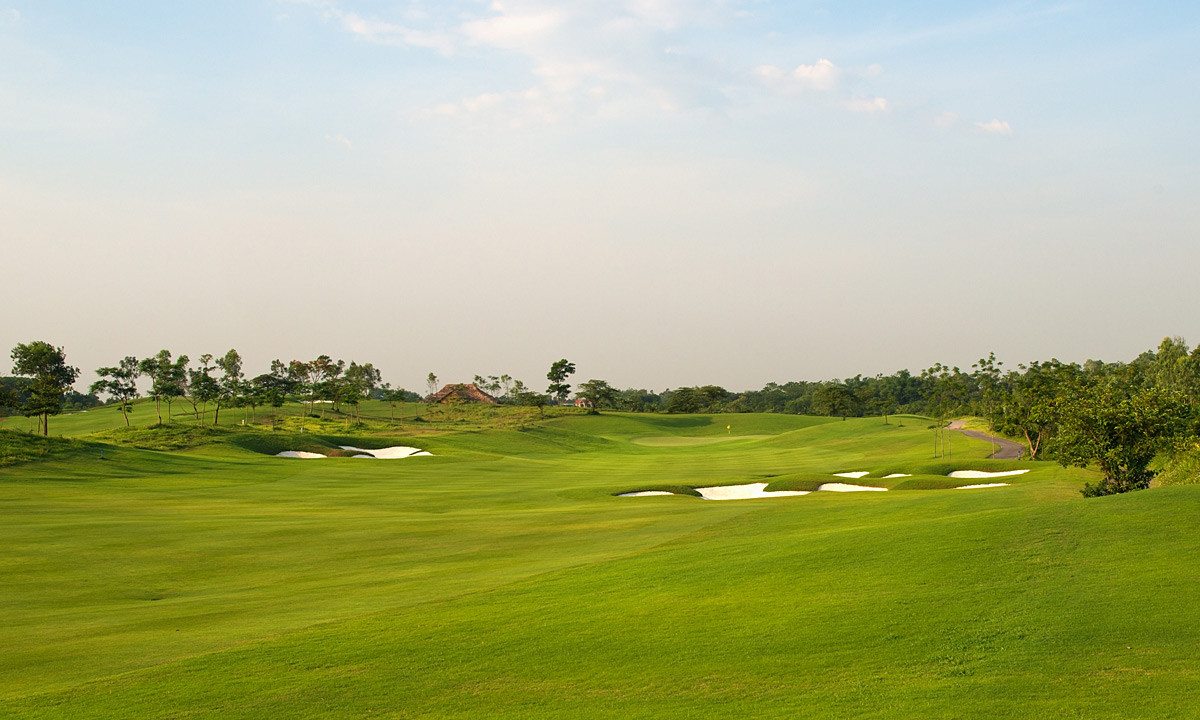 Sân gôn (golf) Skylake Resort &#038; Golf Club