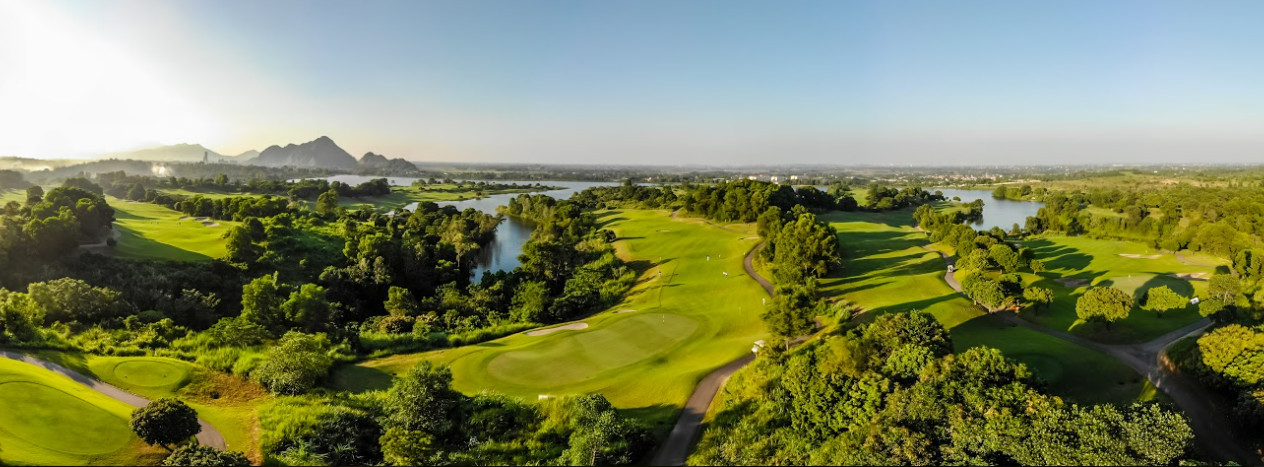 Tiêu chuẩn của sân tập Golf 18 lỗ