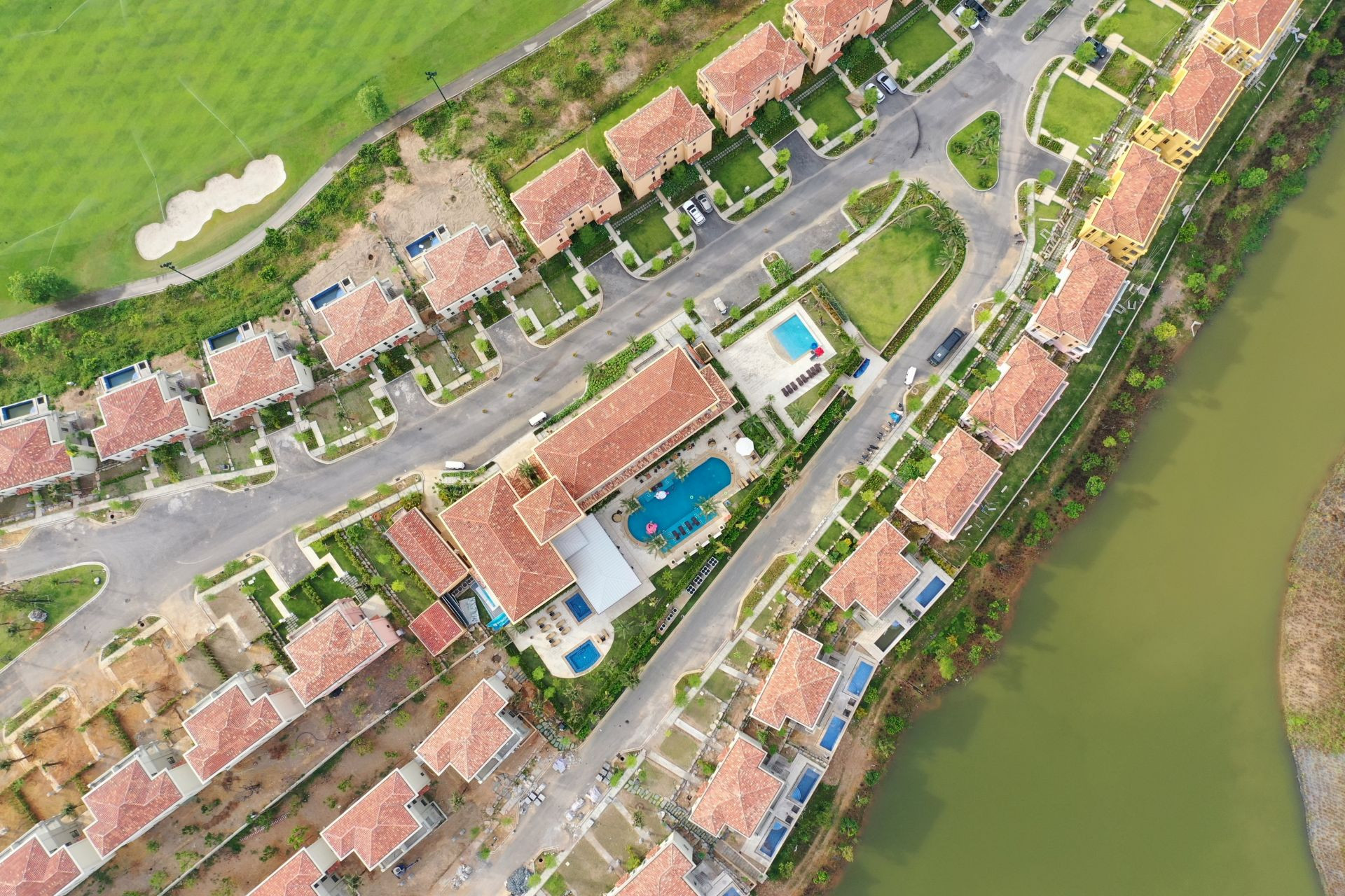 Wyndham Sky Lake: Biệt thự trong lòng sân golf đẳng cấp tại Việt Nam